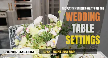 Plastic Chargers: Wedding Table Settings Done Right?