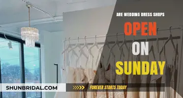 Sunday Wedding Dress Shopping: Is it Possible?