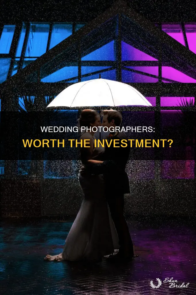 are wedding photographers worth it