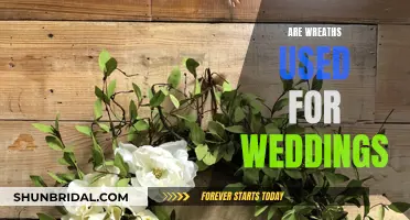 Wreaths: A Wedding Trend for the Modern Bride