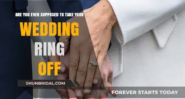 When to Take Off Your Wedding Ring