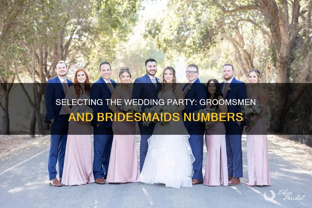 are you supposed to match number of groomsmen and bridesmaids