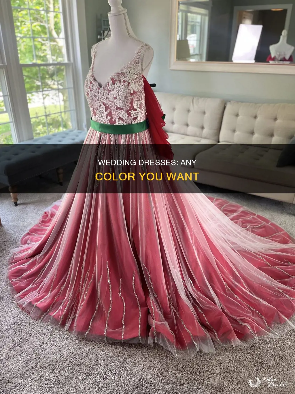can a wedding dress be any color