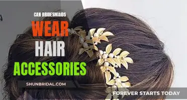 Bridesmaids' Hair Accessories: To Wear or Not?