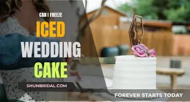 How to Properly Freeze an Iced Wedding Cake