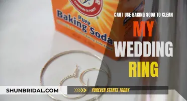 Baking Soda: A Wedding Ring Cleaning Solution?