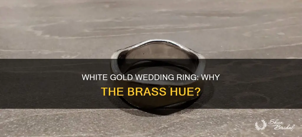 can white gold wedding ring turn a brass like color