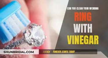 How to Clean Your Wedding Ring with Vinegar