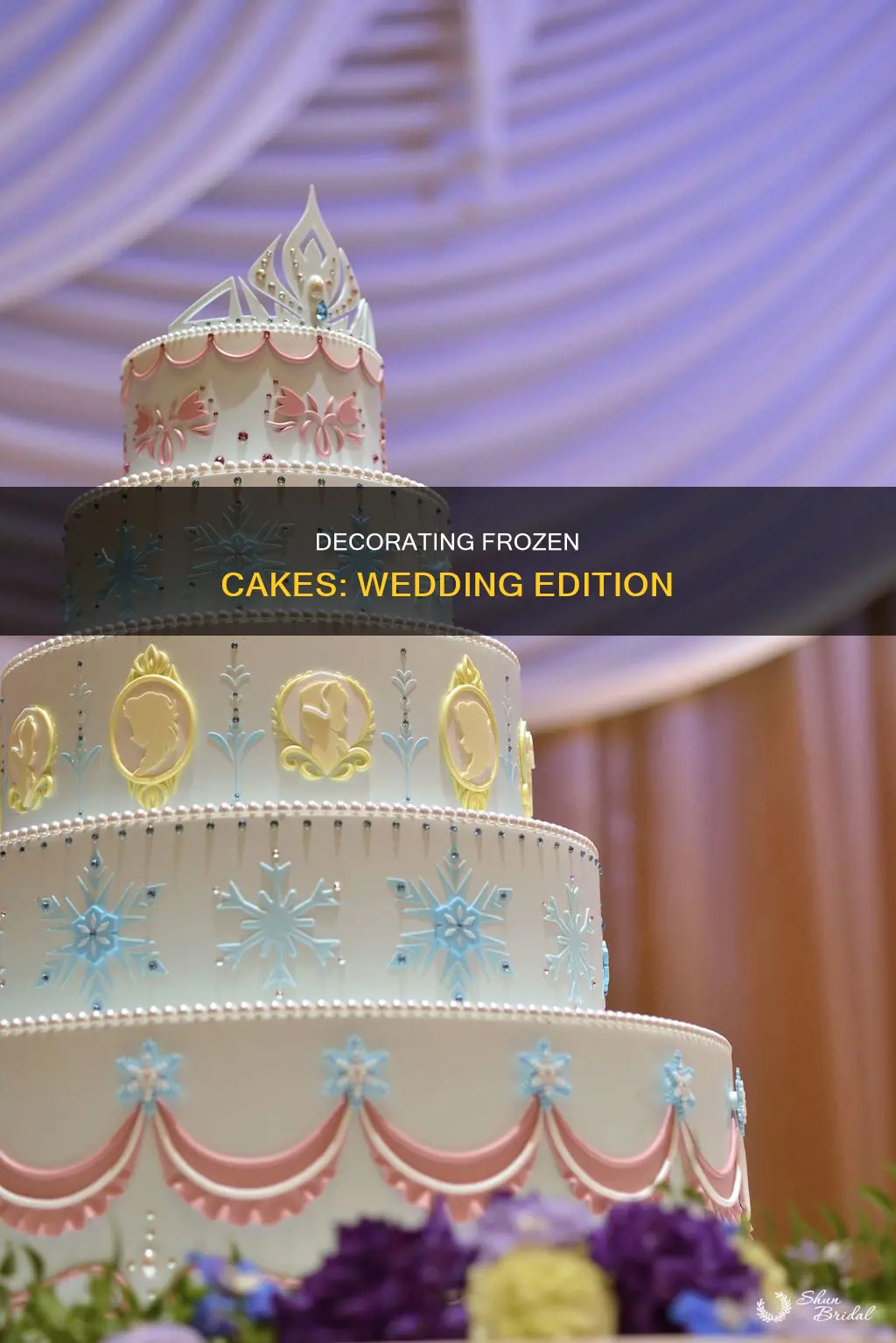 can you decorated a frozen cakecake to wedding