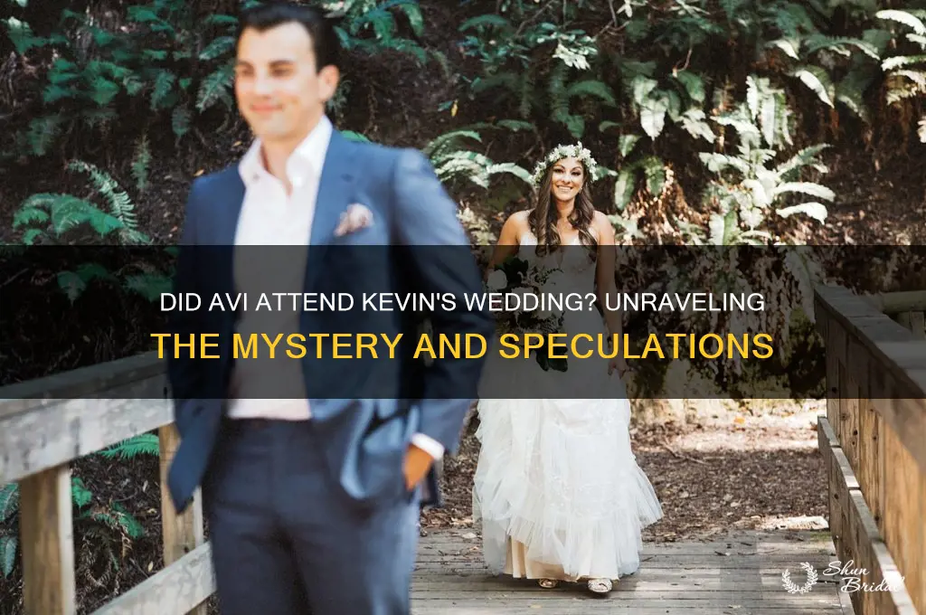 did avi go to kevin