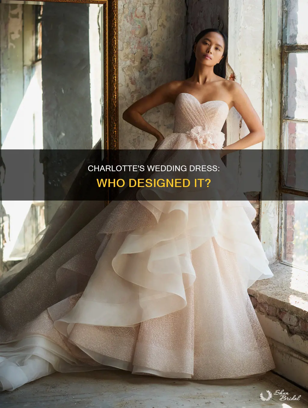 did charlotte wear her own wedding dress
