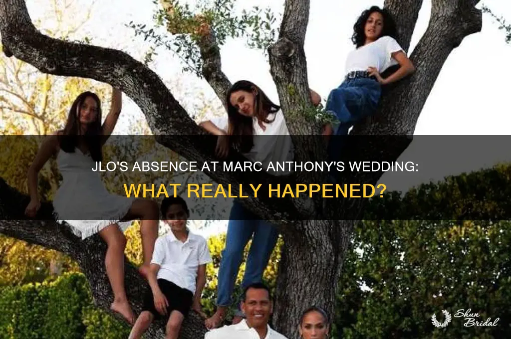 did jlo go to marc anthony wedding