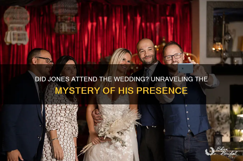 did jones go to the wedding