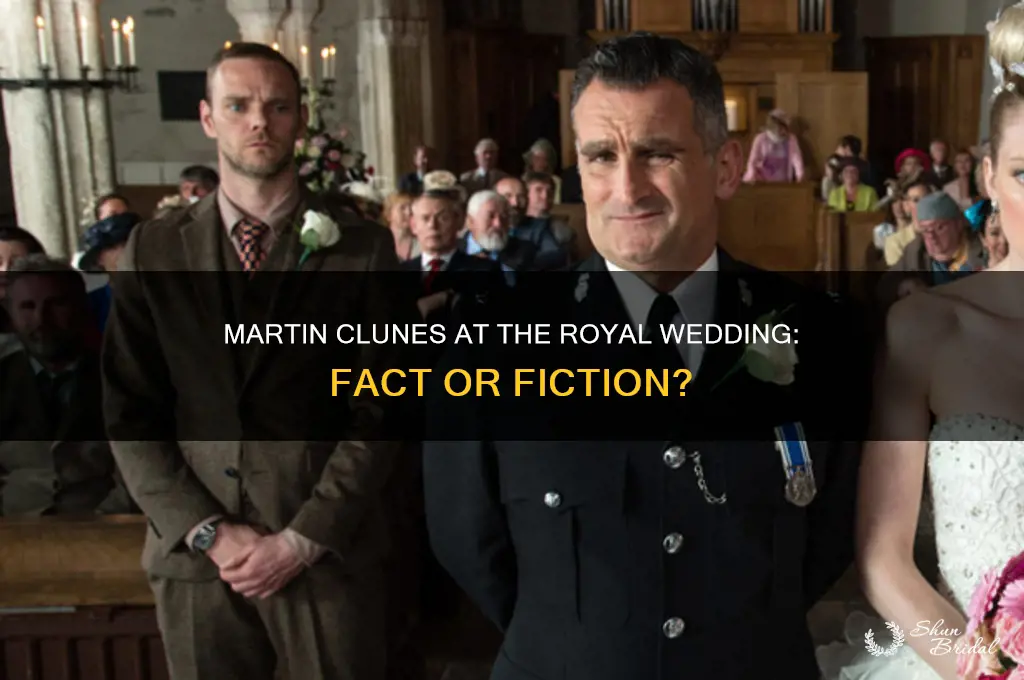 did martin clunes go to royal wedding