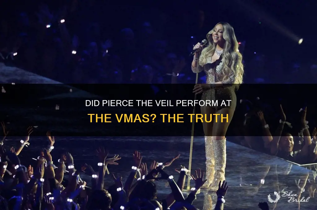 did pierce the veil perform at the vmas