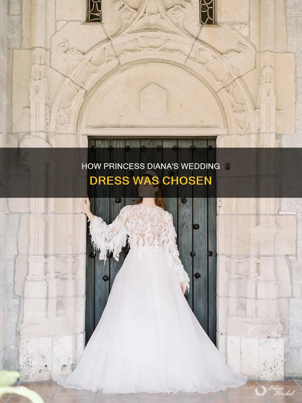 did princess diana choose her wedding dress
