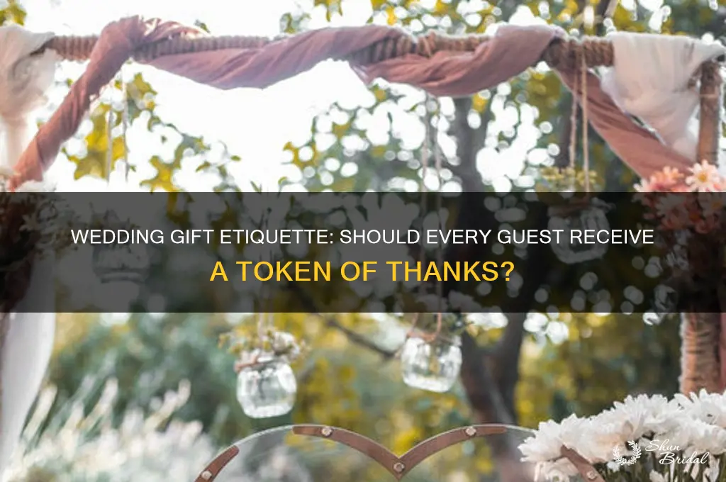 do all guests at wedding get a gift