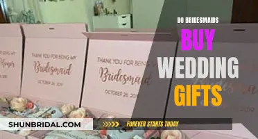 Bridesmaids' Wedding Gifts: To Buy or Not To Buy?