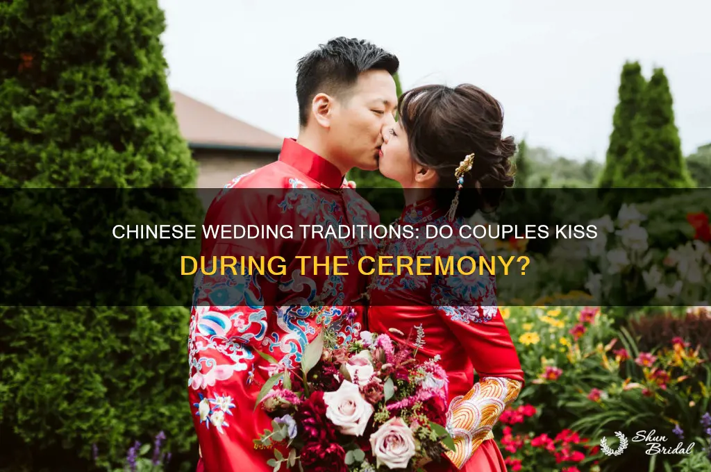 do couples kiss in the wedding ceremony in china
