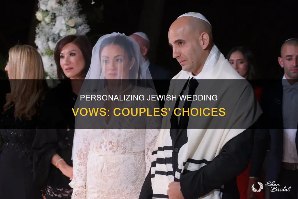 do couples read own vows in jewish wedding