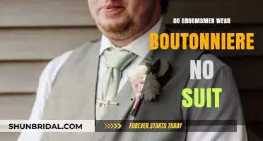 Groomsmen Boutonniere Style: Formality Without Suits – Tips & Trends