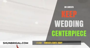 Should Wedding Guests Take Centerpieces Home? Etiquette Explained