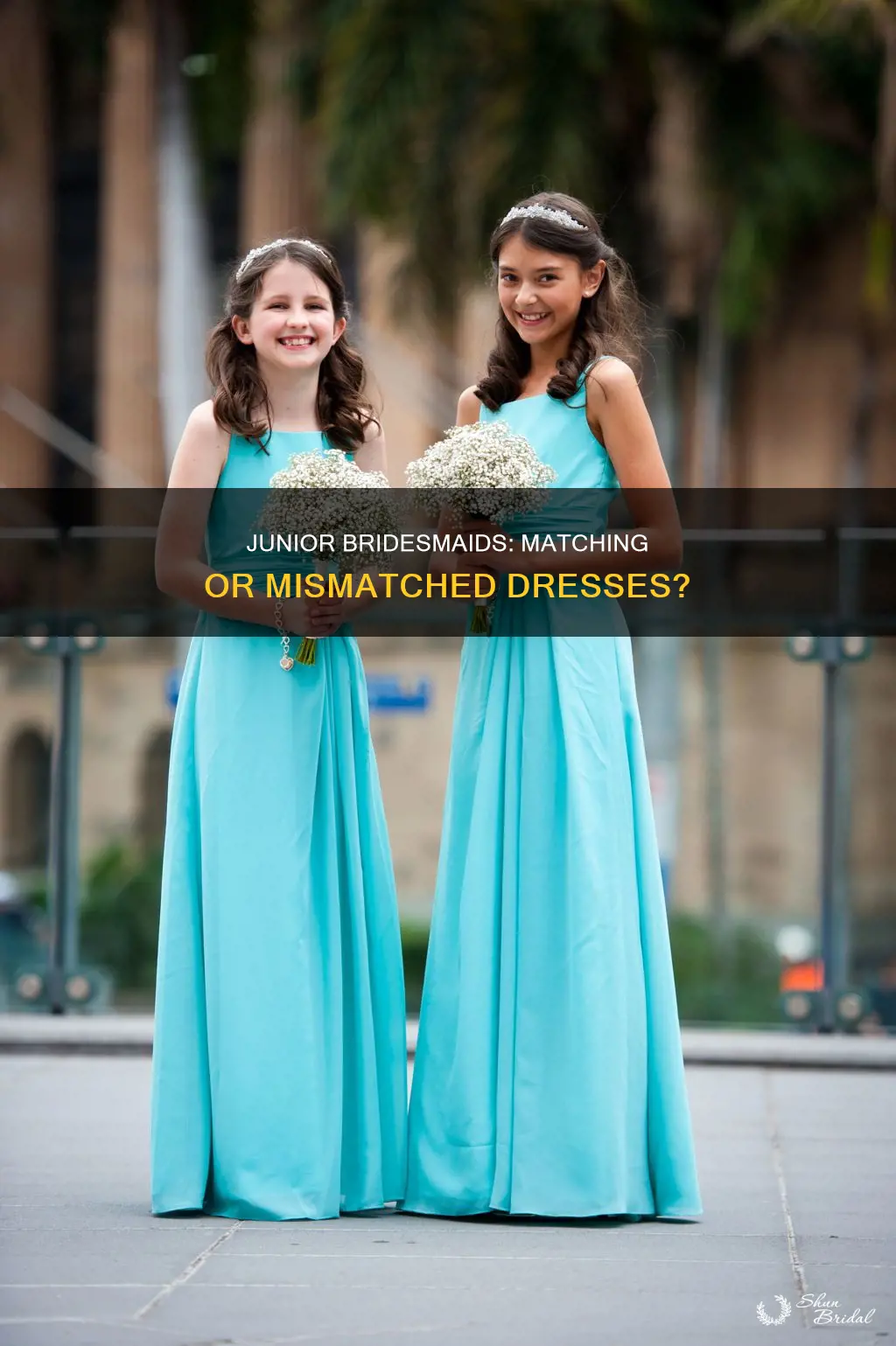 do junior bridesmaids wear the same dress