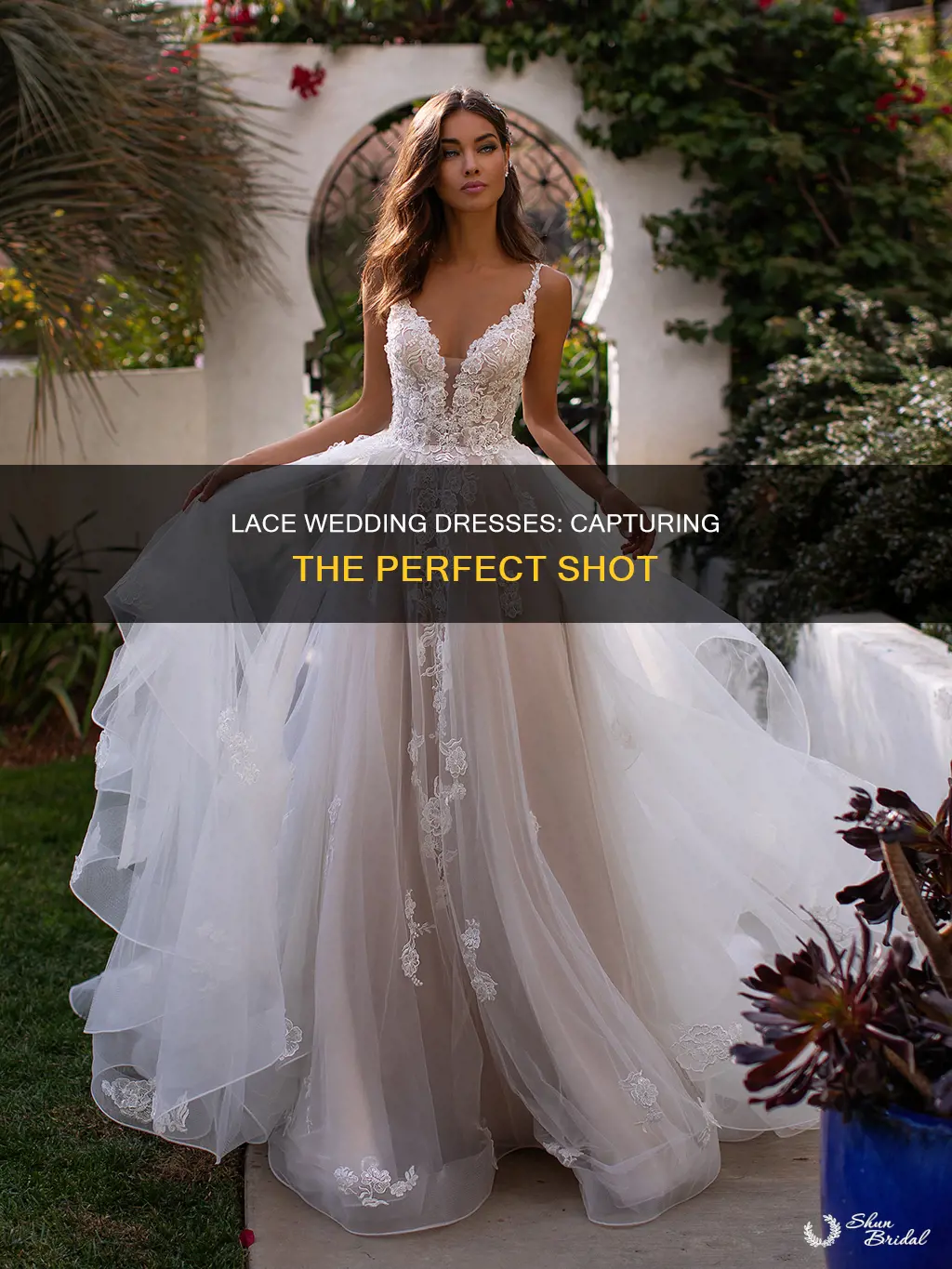 do lace wedding dresses photograph well