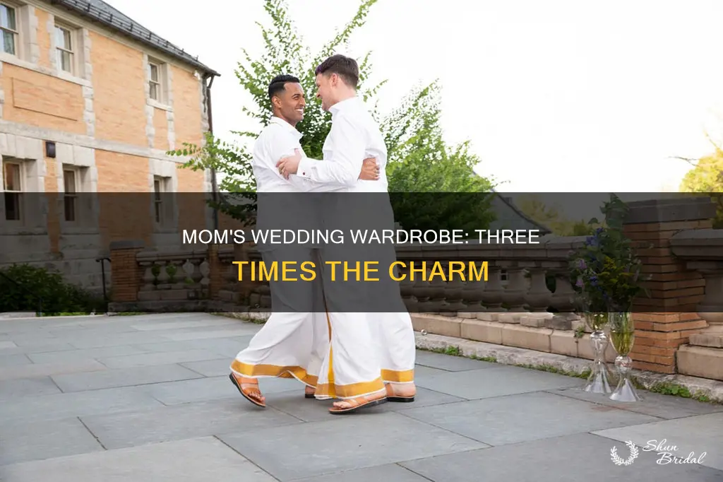 do mom changes 3 times during weddings