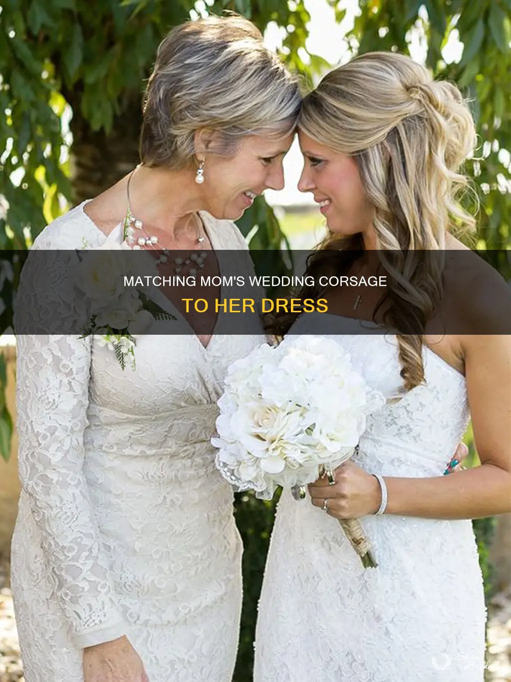 do mothers corsages wedding match their dressrs