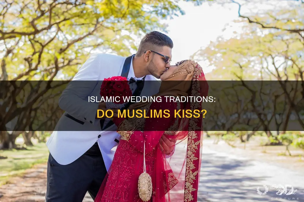 do muslims kiss at their wedding