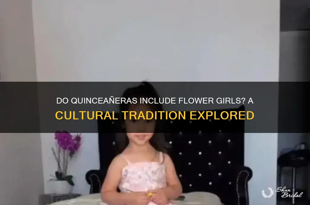 do quinceaneras have flower girls