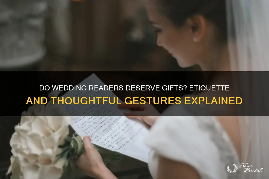 do readers at wedding get gifts