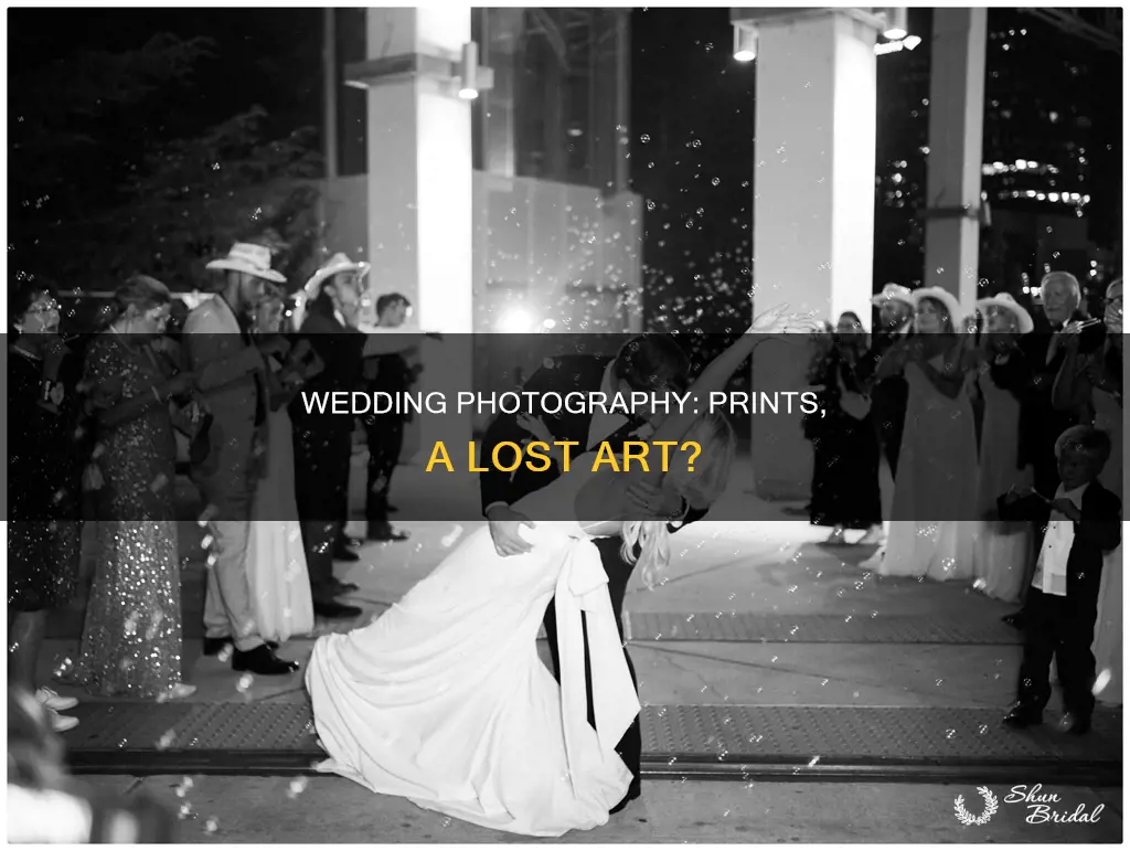 do wedding photographers give prints