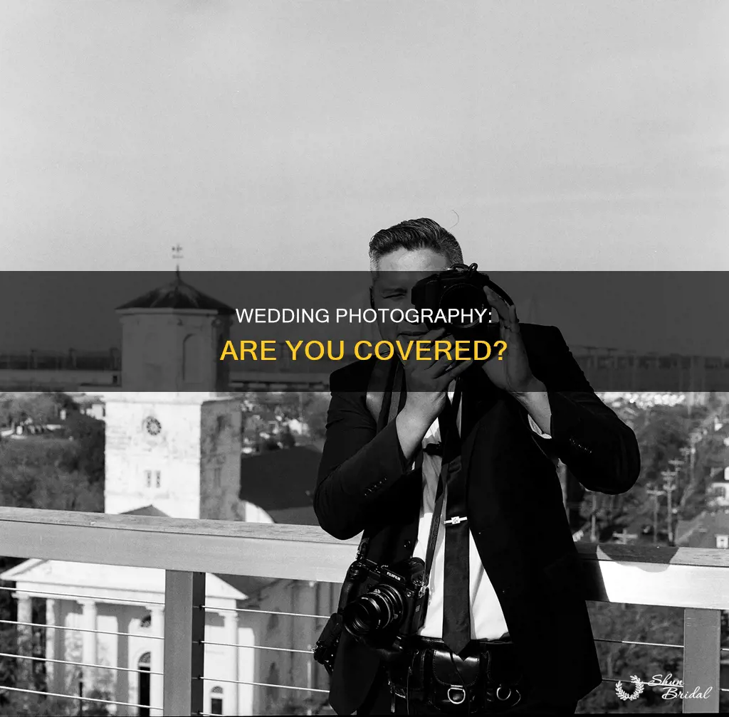 do wedding photographers provide insurance