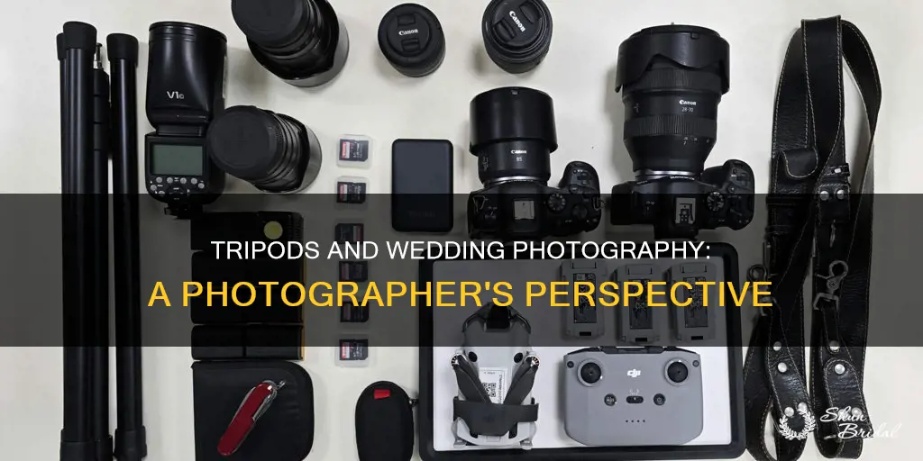 do wedding photographers use tripods