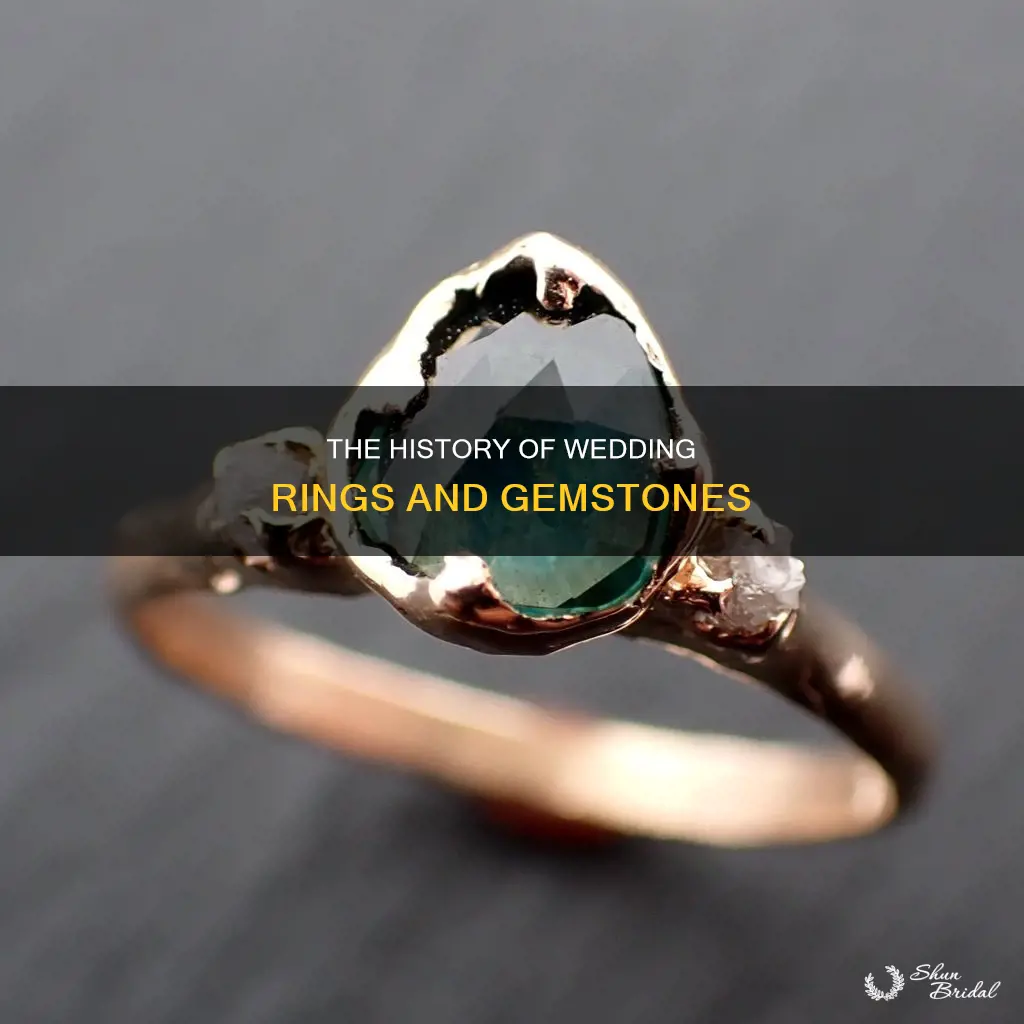 do wedding rings have stones