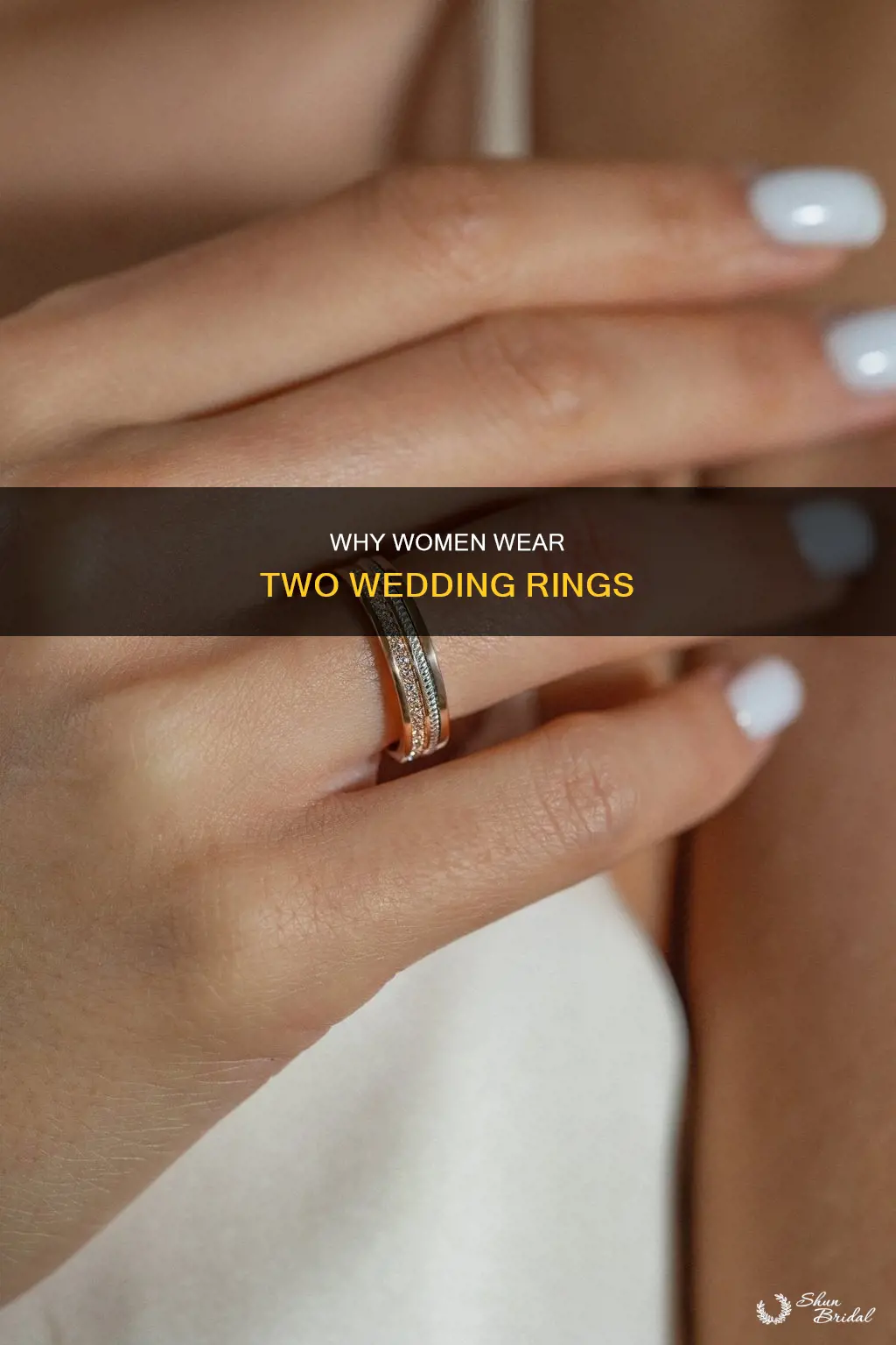do woman have 2 wedding rings
