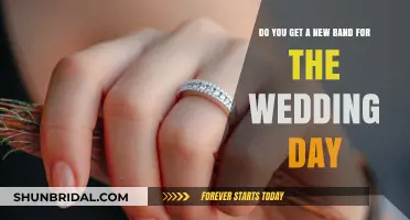 Should You Get a New Wedding Band for Your Big Day?