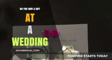 Should You Bring a Wedding Gift? Etiquette and Thoughtful Ideas