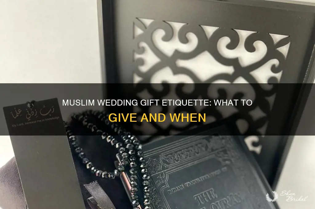 do you give gifts at a muslim wedding