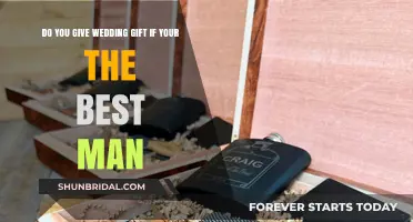 Best Man Duties: Should You Bring a Wedding Gift?
