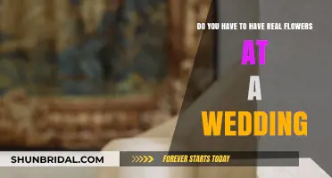 Real or Fake: Choosing Flowers for Your Wedding Day