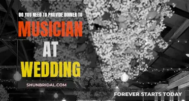 Wedding Dinner Etiquette for Musicians: What's Expected?
