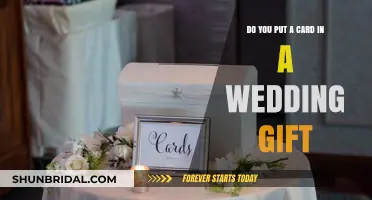 Should You Include a Card with Your Wedding Gift? Etiquette Tips