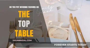 Wedding Favors: Top Table or Not?