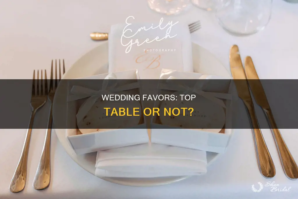 do you put wedding favours on the top table