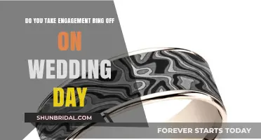 The Engagement Ring: Wedding Day Do or Don't?