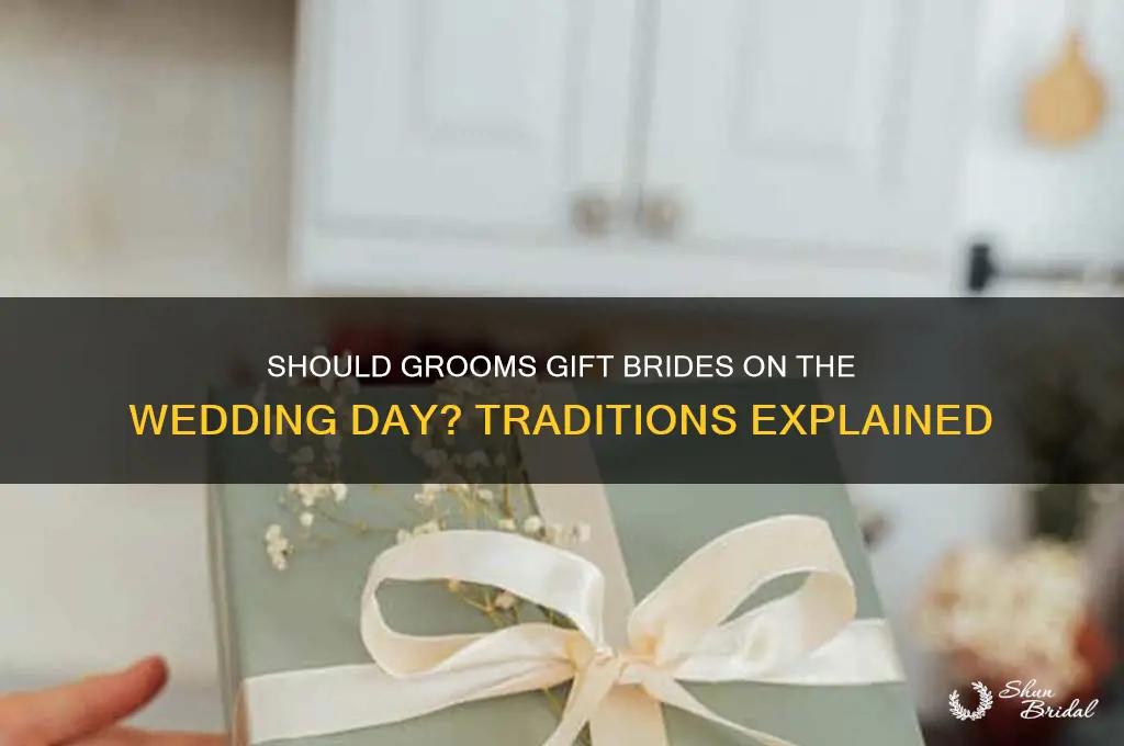 does a groom get the bride a wedding gift