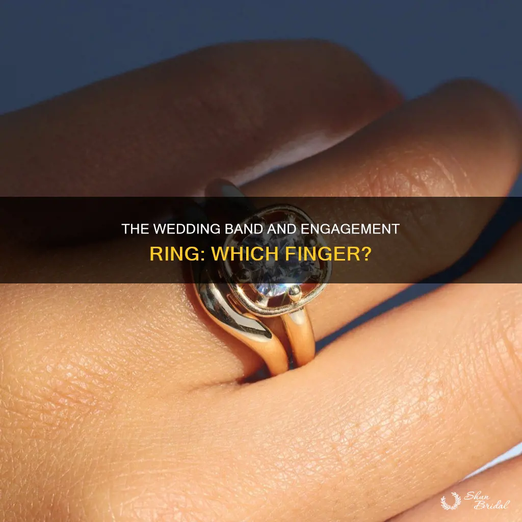 does a wedding band go on an engagement ring